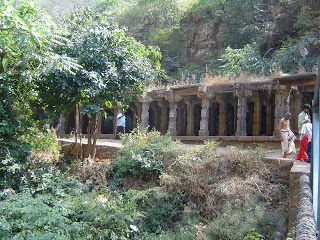 Tirusingavel Kundram/Ahobilam-Sri Nava Narasimhar Temple