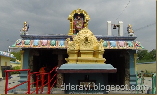 Sri Garudaalwar Sannadhi-Vellure Varadaraja Temple