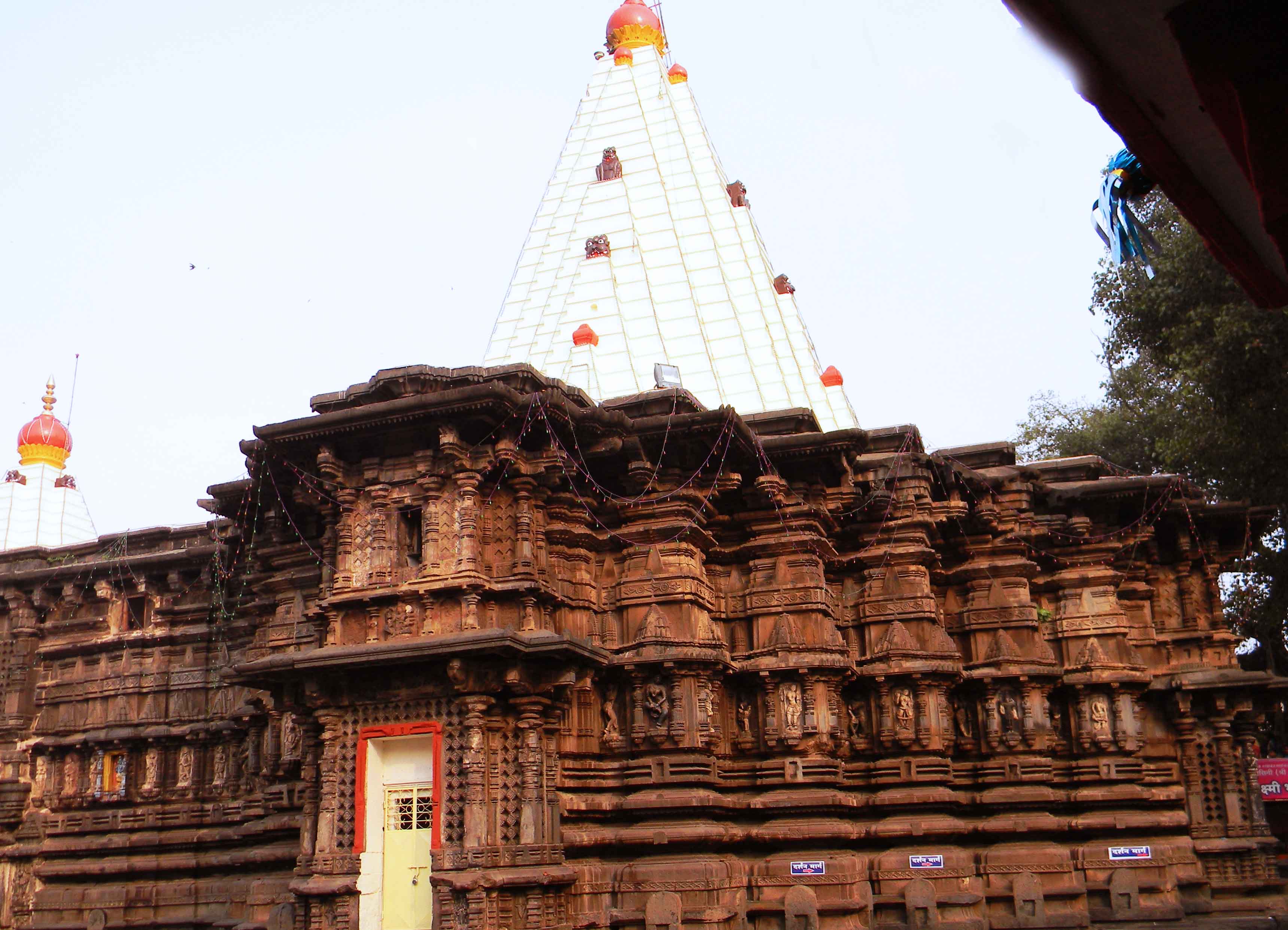 Sri Saraswathi Sannadhi-Sri Mahalaxmi Temple-Kolhapur