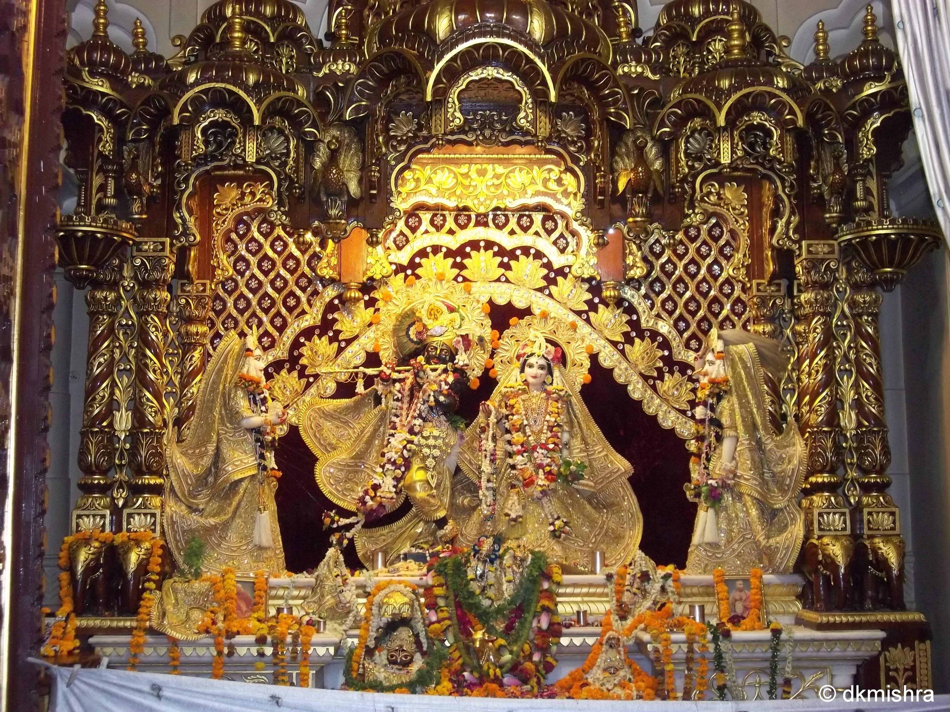 Tiruvaaipadi/Aayarpadi/Gokulam-Sri Navamohana Krishna Temple