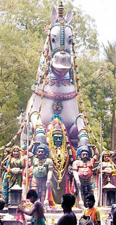 Madapuram Bhadra Kali Amman & Ayyanar Temple