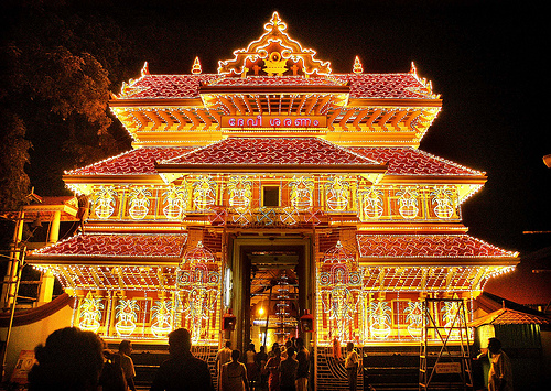 Paramekkavu Bhagavathy Devi Temple Thrissur Kerala