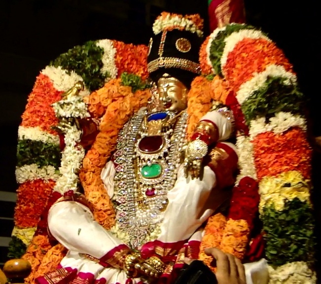 Thirumogoor Kalamegha Perumal Chakkarathalwar Temple