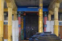 Tirukkurungudi/Tirukarangudi-Azhagiya Nindra Nambi Temple