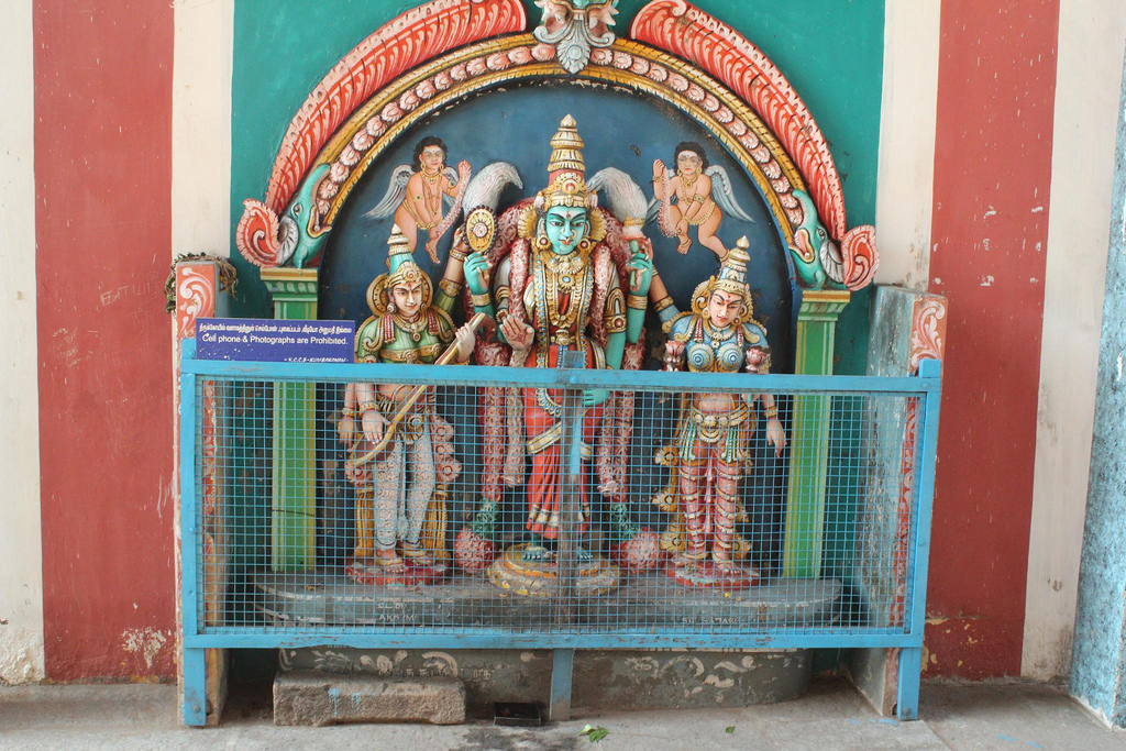 Puja For Parvati,Mahalakshmi,Saraswati-Girigujambikai Devi